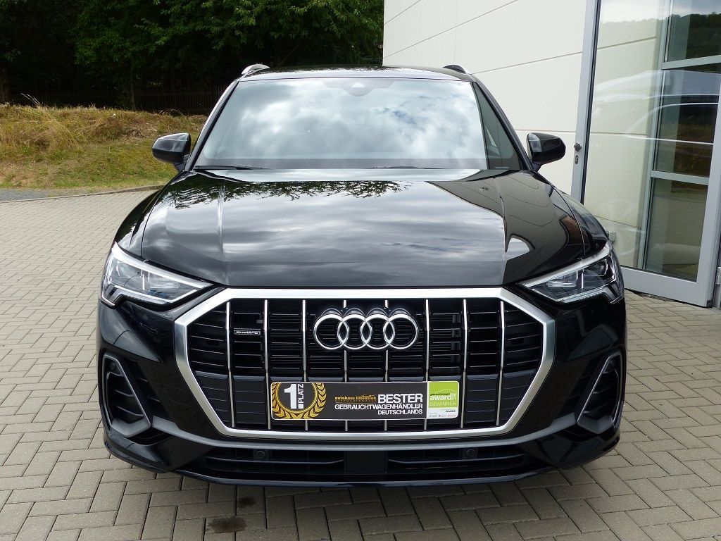 Audi Q3 40 TFSI quattro S line - Samsaru's Car Outlet