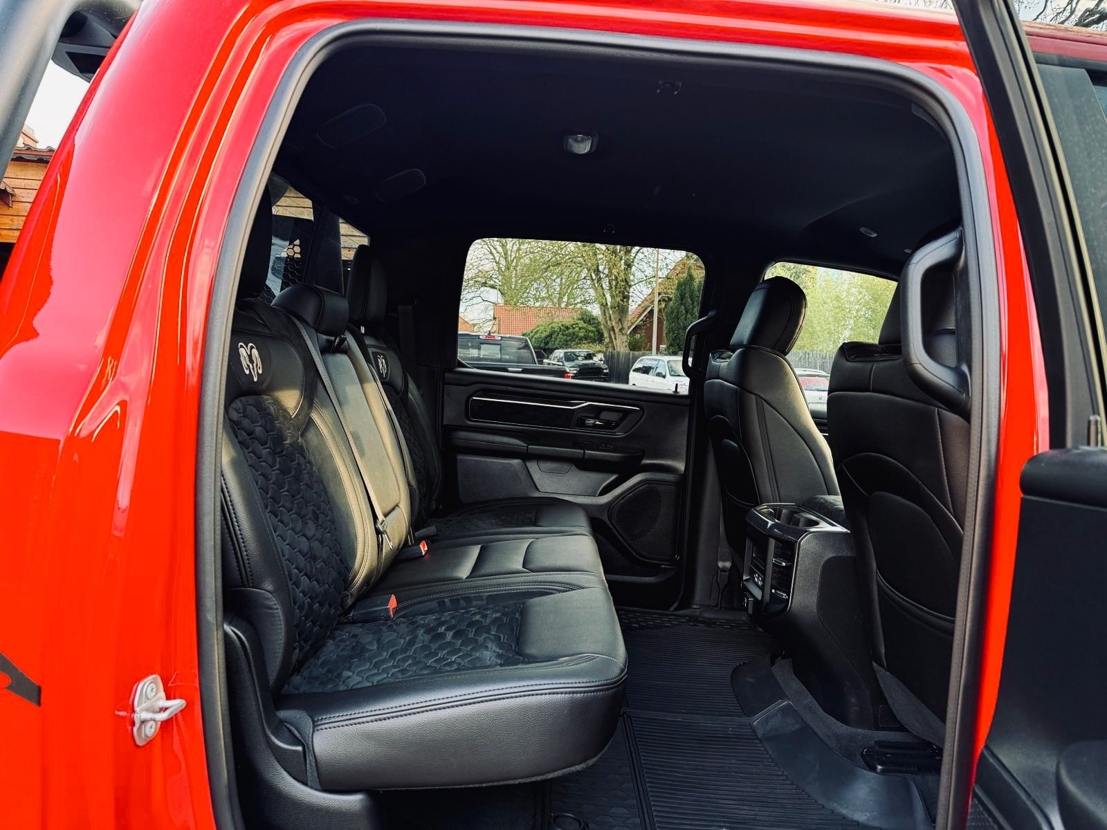 Dodge TRX KIT*12"RADIO*OFFROAD*LPG*4X4*AHK*NAVI*BÜGEL*