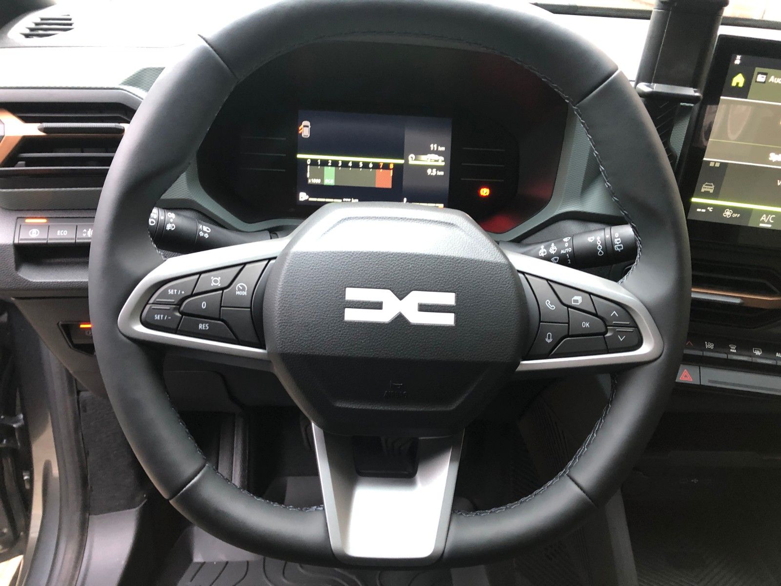 Dacia Duster III TCe 130 Extreme - Samsaru's Car Outlet