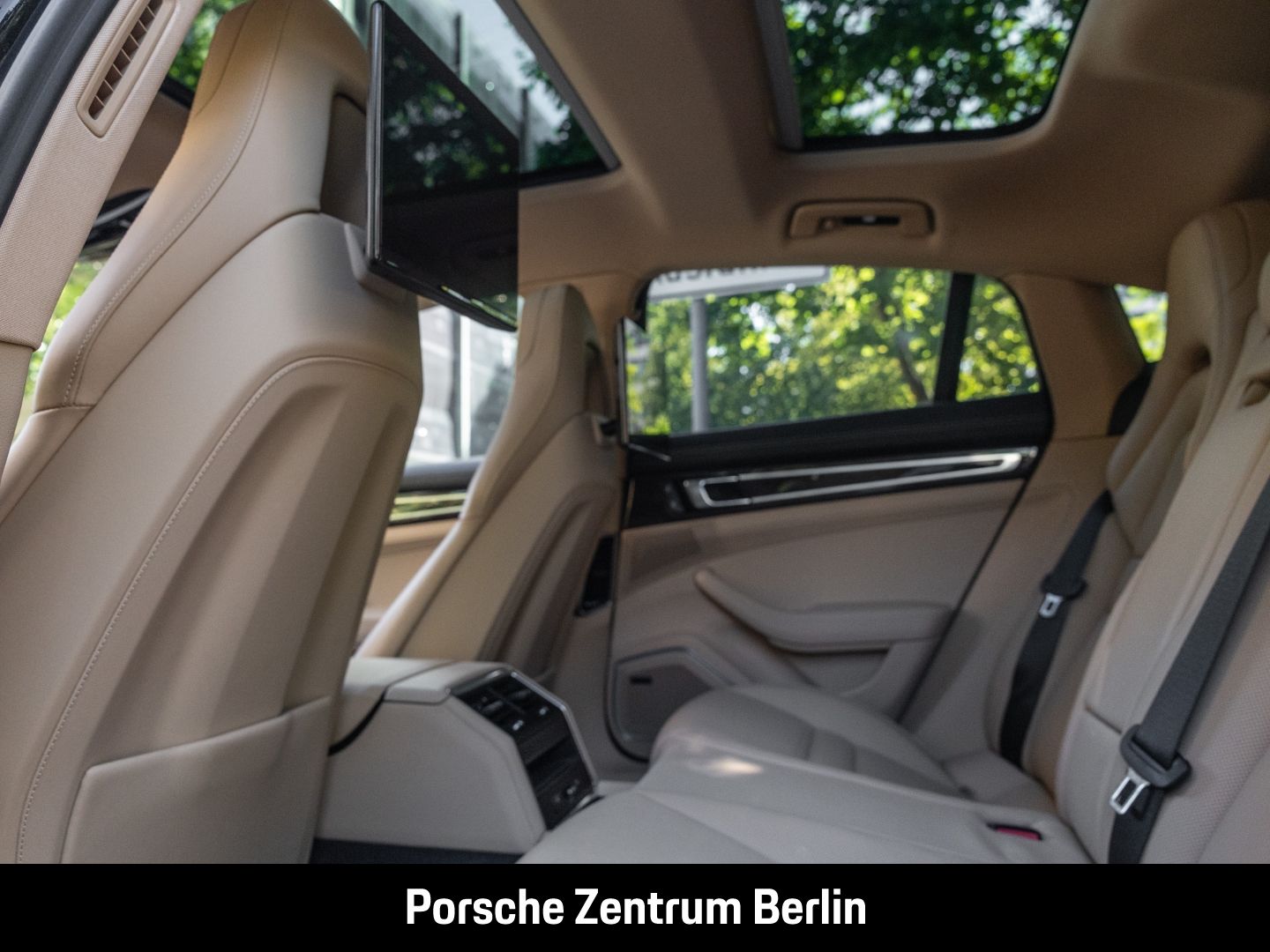 Porsche Panamera 4 E-Hybrid Platinum Edition InnoDrive