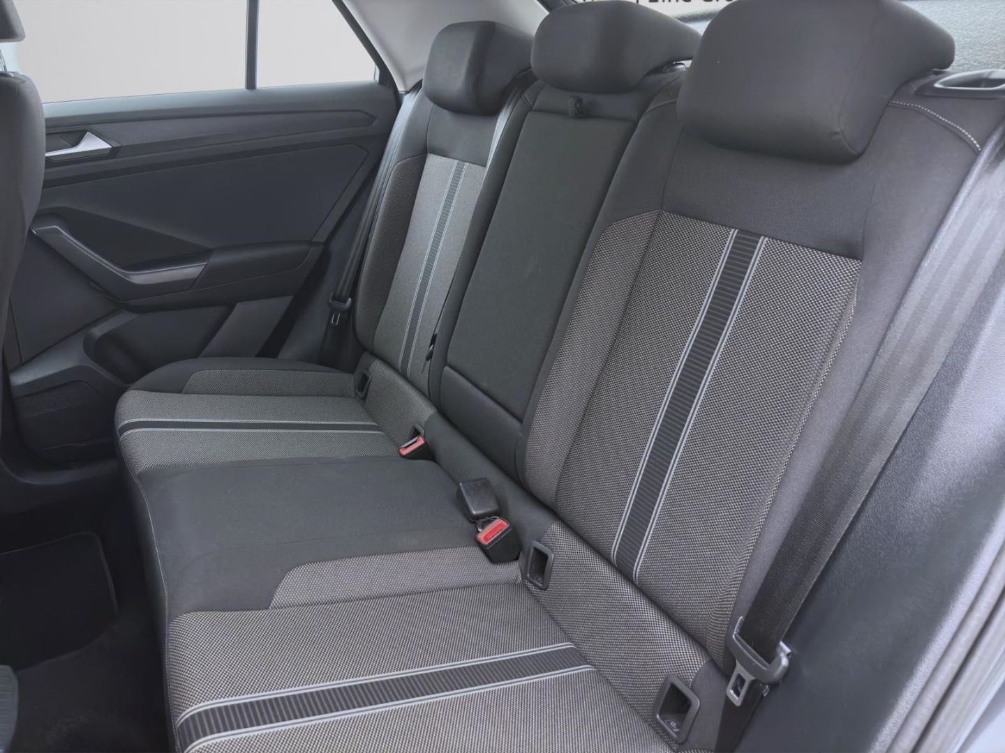 Volkswagen T-Roc 2.0 TDI DSG STYLE - Samsaru's Car Outlet