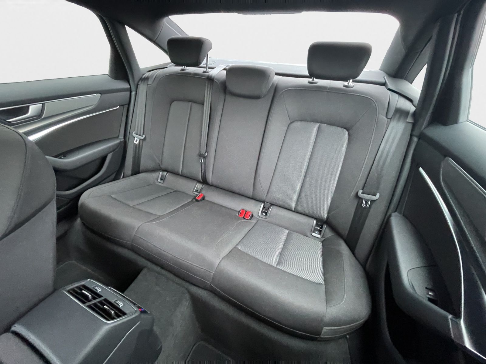 Audi A6 Limousine 45 TFSI S tronic quattro advanced - Samsaru's Car Outlet