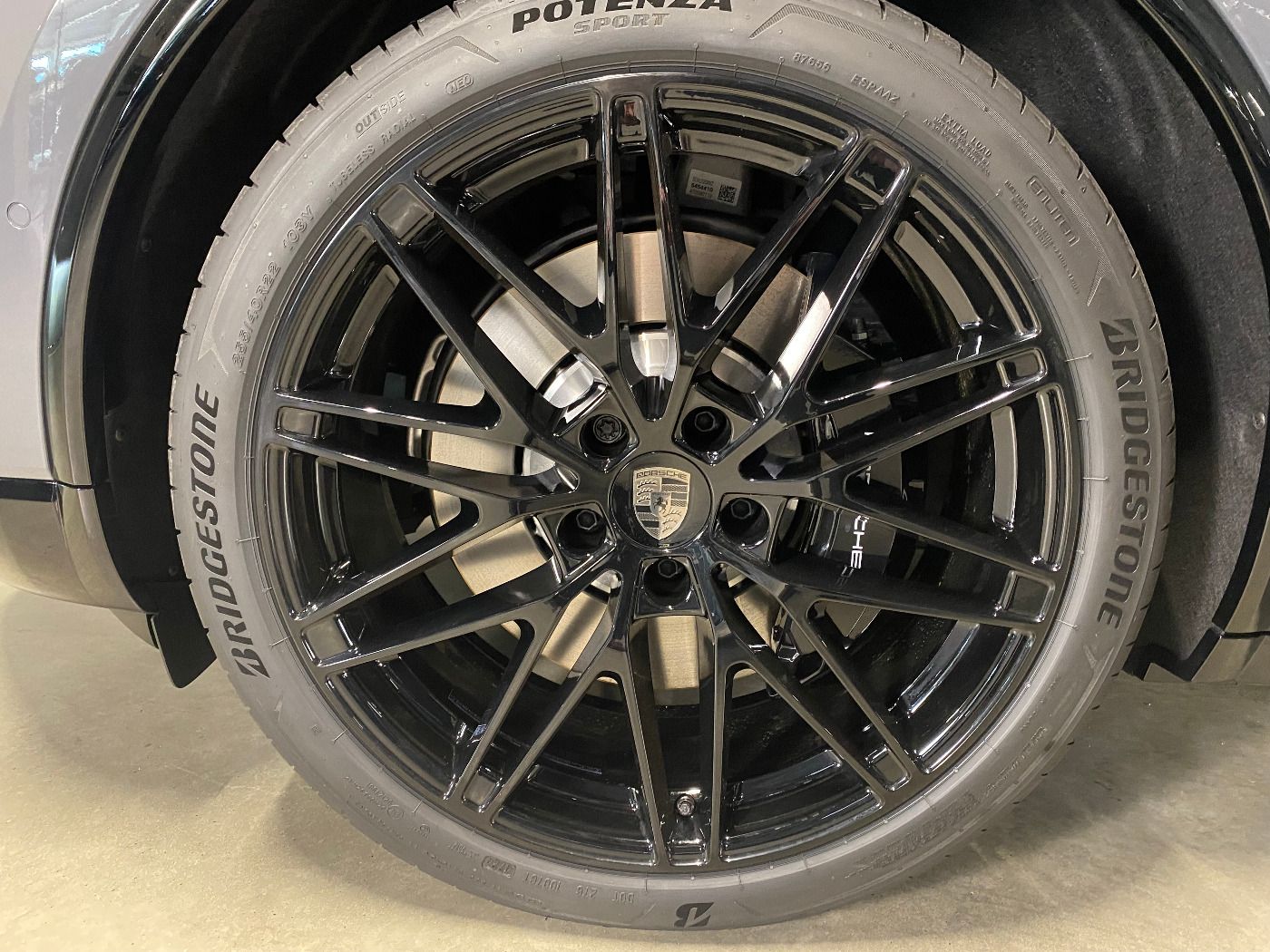 Porsche Macan Turbo | 22-Zoll RS Spyder | HA-Lenkung |