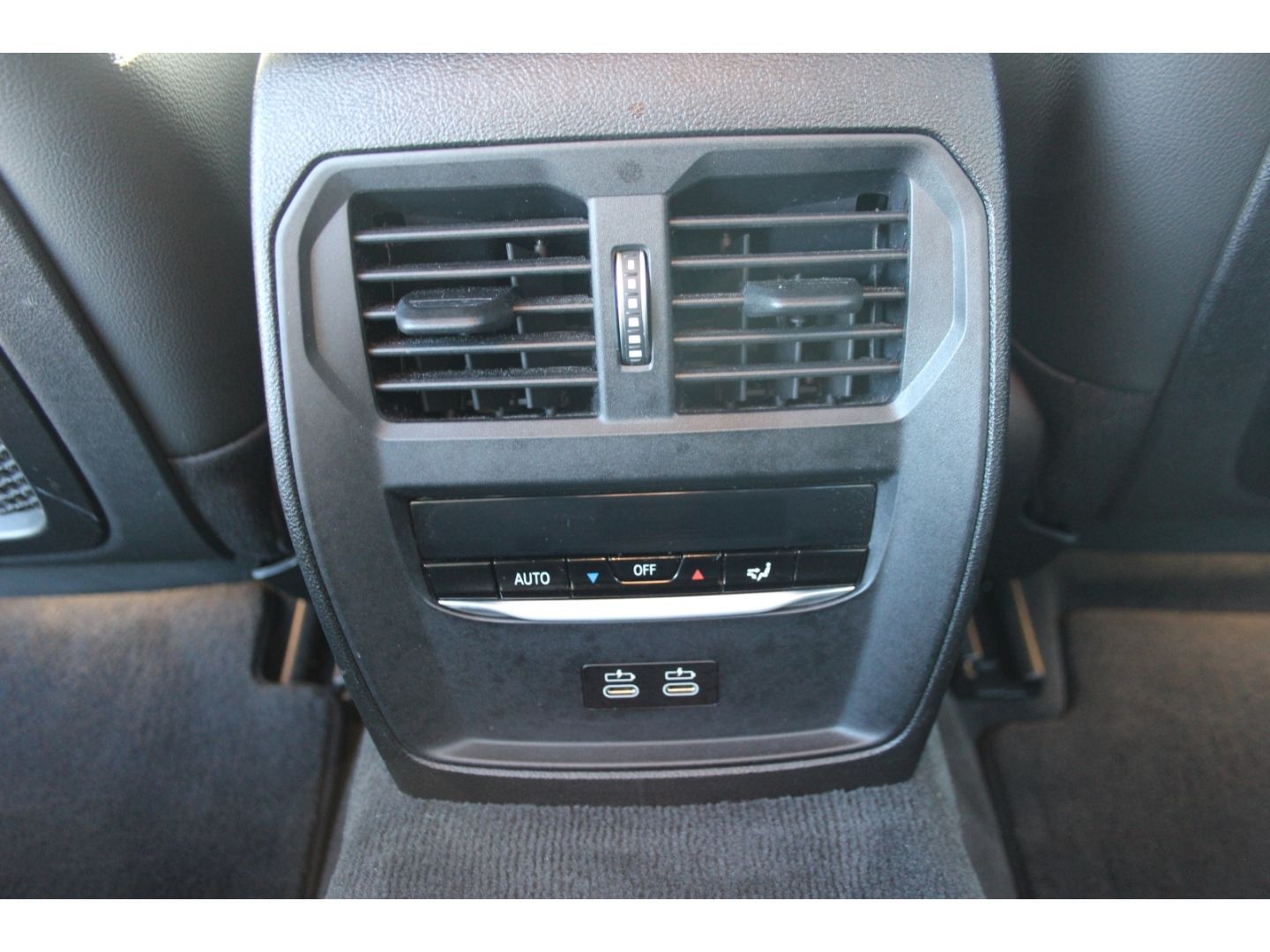 BMW 320 d xDrive M Sport - Samsaru's Car Outlet