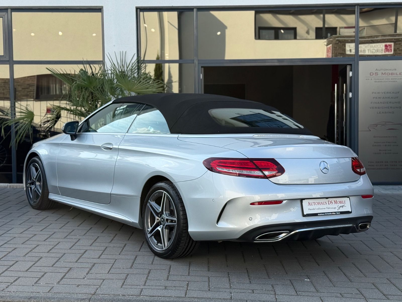 Mercedes-Benz C 200 Cabrio AMG Line - Samsaru's Car Outlet