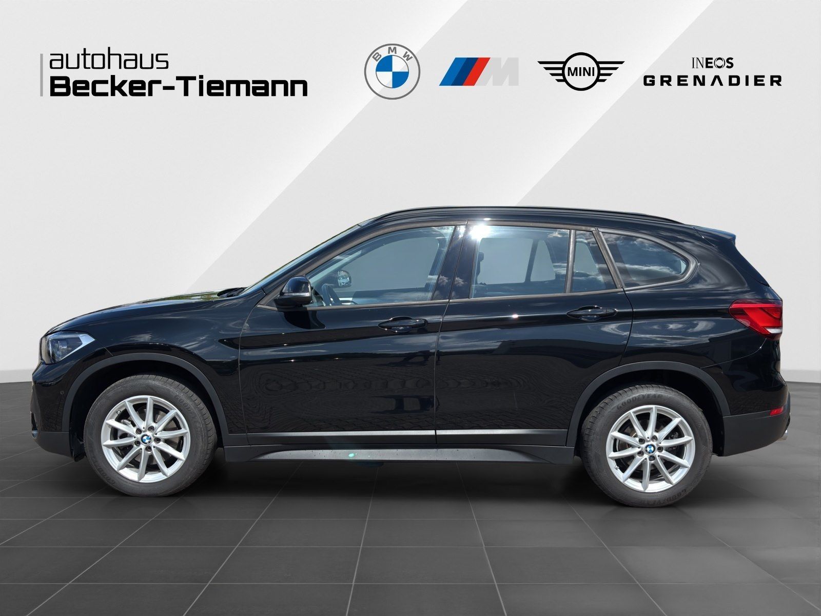 BMW X1 xDrive18d - Samsaru's Car Outlet