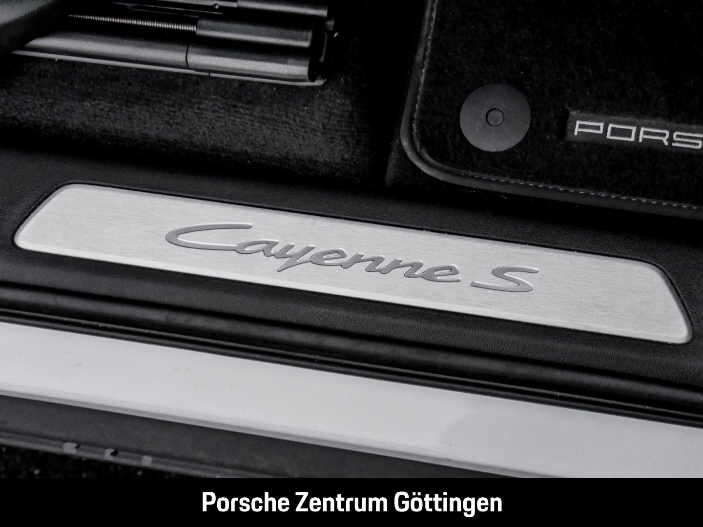 Porsche Cayenne S E-Hybrid BOSE Sportabgasanlage LED