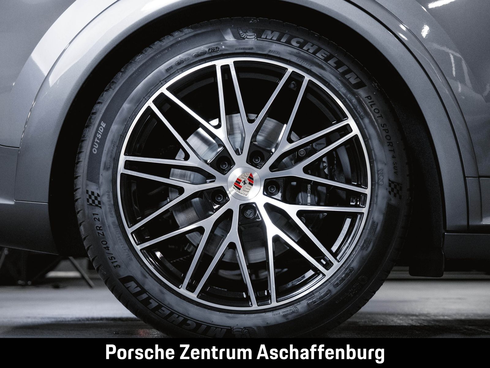 Porsche Cayenne E-Hybrid Sportabgasanlage Sportlenkrad