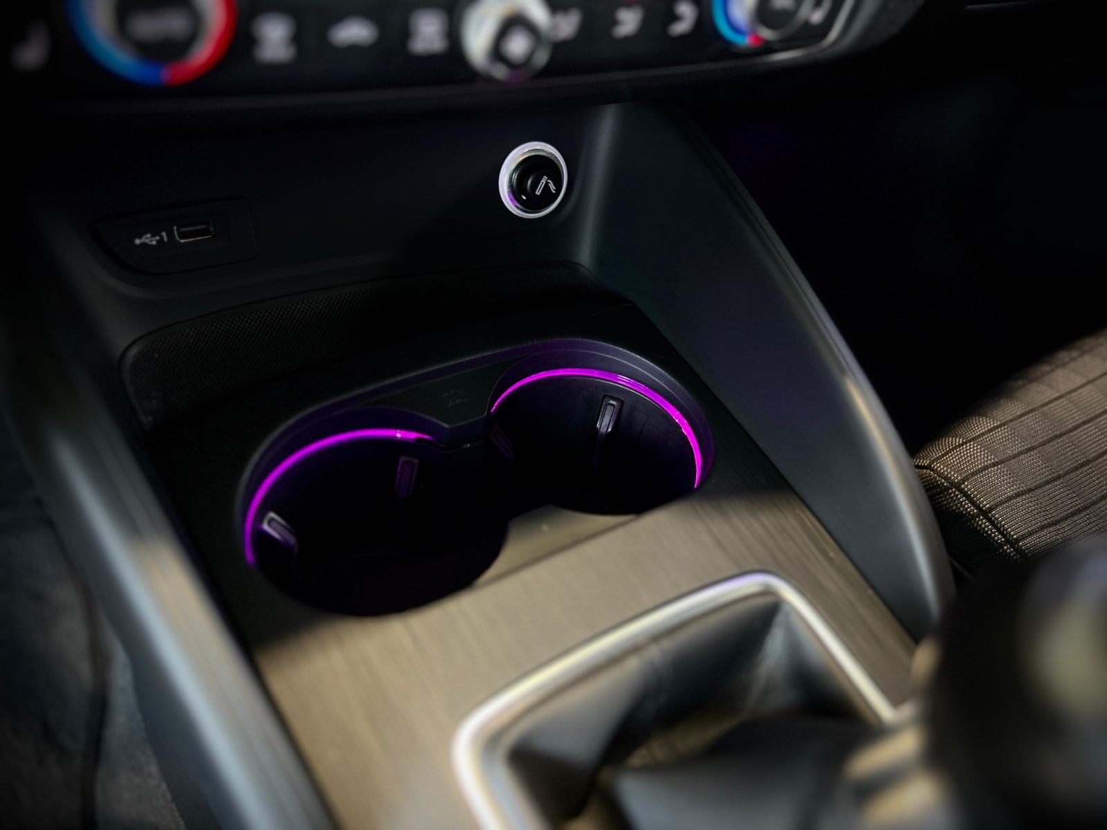 Audi A3 Limousine 30 TFSI S-Line - Samsaru's Car Outlet