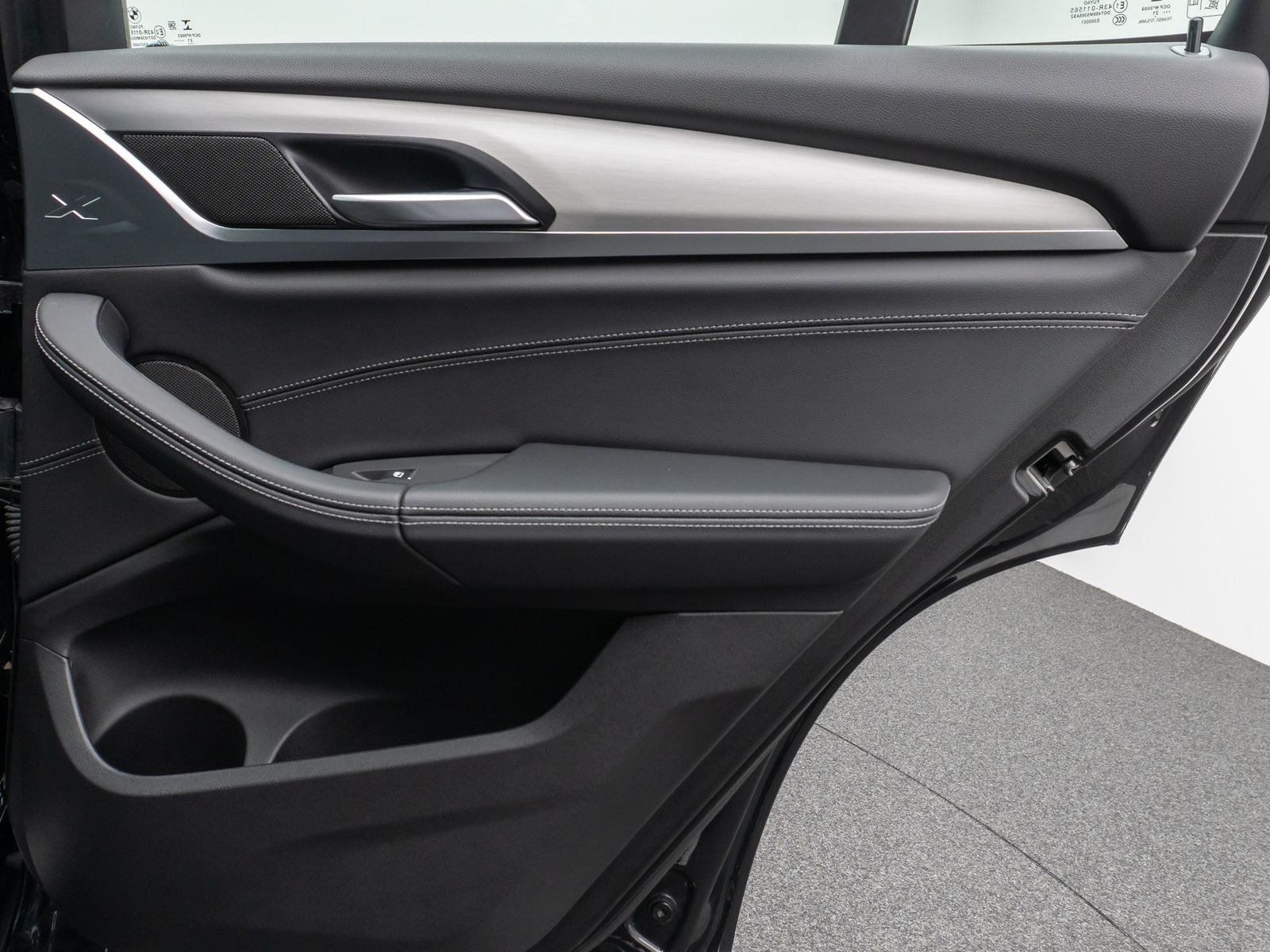 BMW X3 xD30d - Samsaru's Car Outlet