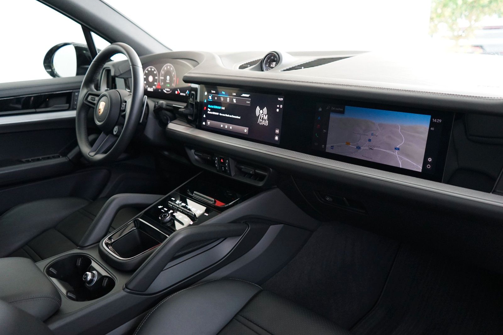 Porsche Cayenne E-Hybrid/P-Display/18W/HeadUP/AHK/HD/360