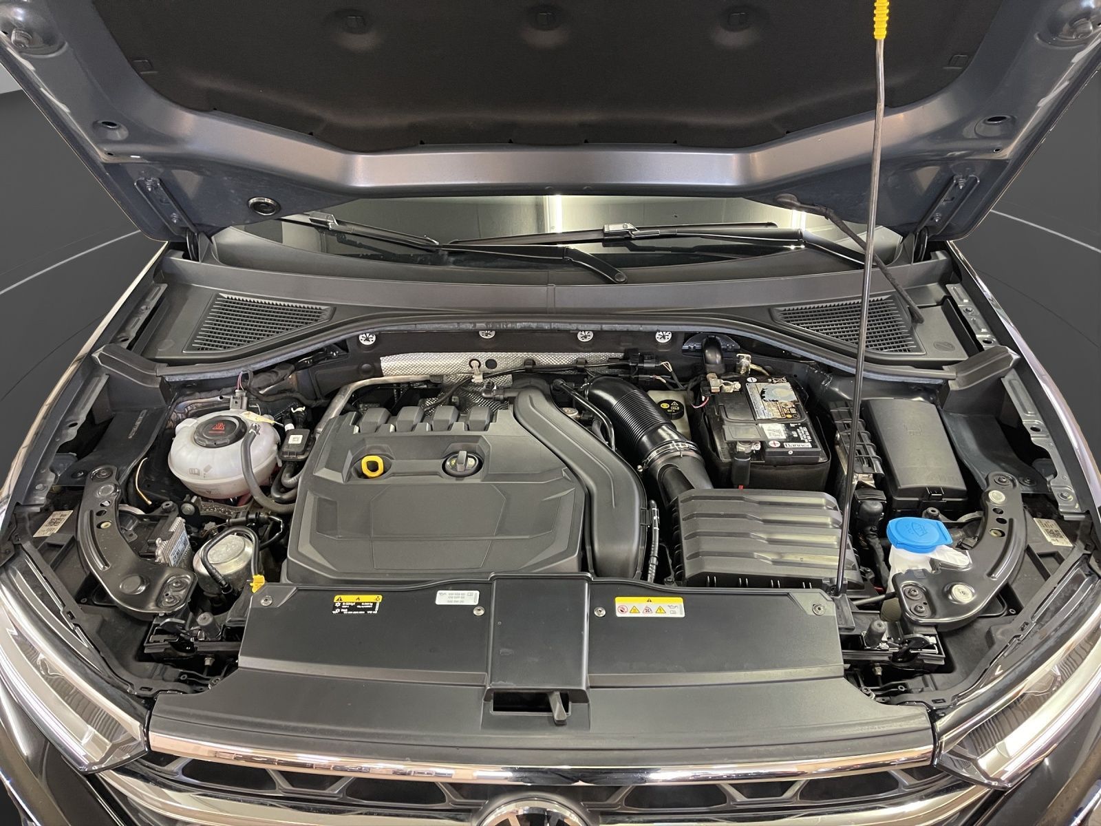 Volkswagen T-Roc 1.5 TSI Style - Samsaru's Car Outlet