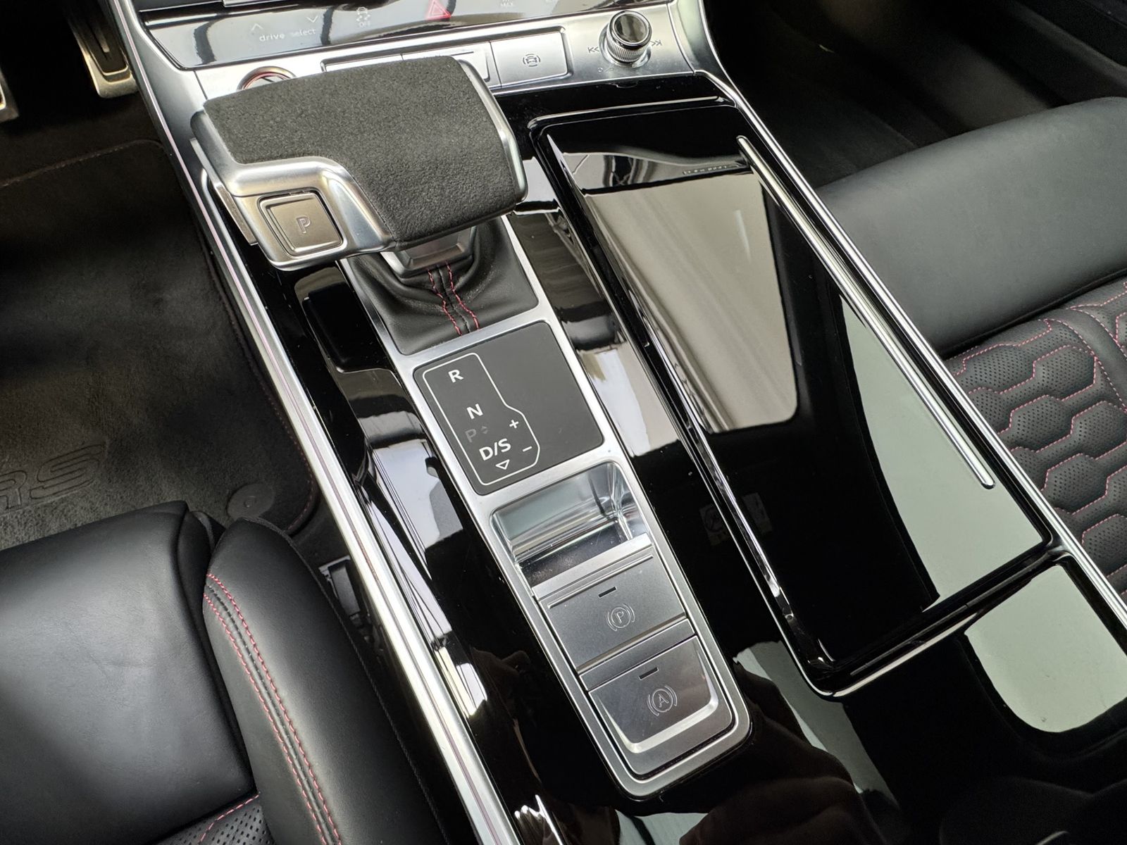 Audi RS6 Performance Matrix RS Design/Abgas Pano HUD