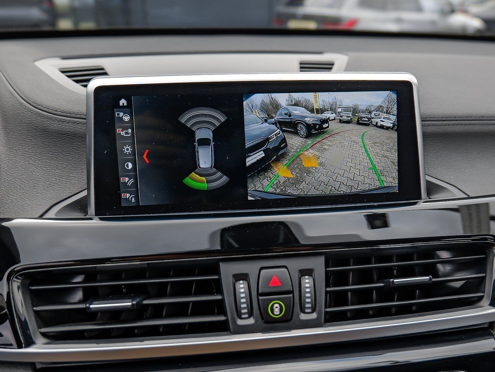 BMW X1 xDrive25e Sport Line - Samsaru's Car Outlet