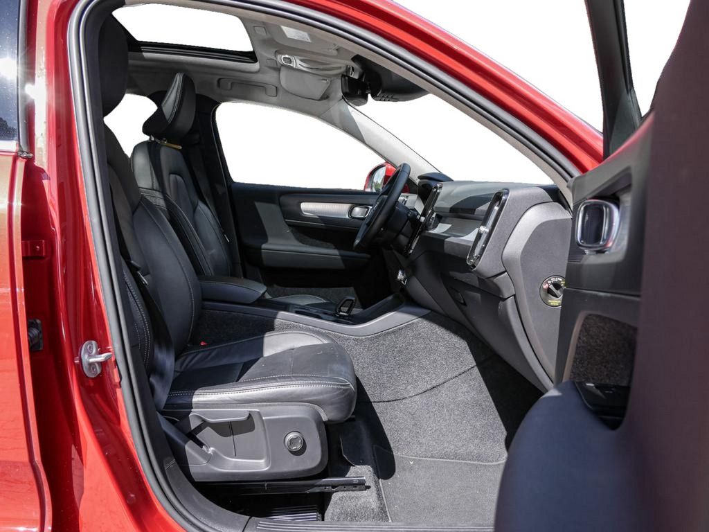 Volvo XC40 T4 Inscription Recharge Plug-In - Samsaru's Car Outlet