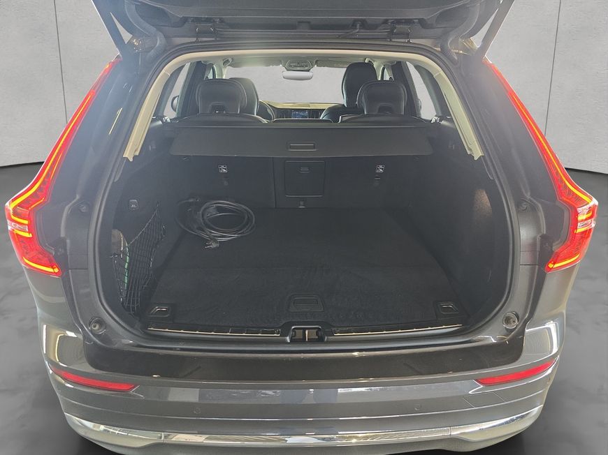 Volvo XC60 T8 AWD Recharge Inscription - Samsaru's Car Outlet