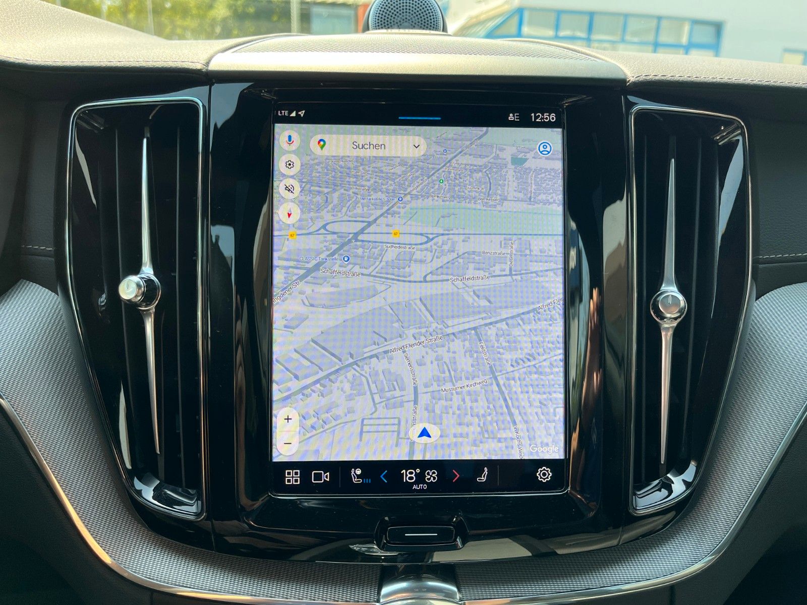 Volvo XC60 T6 Plug-in Hybrid ULTRA BLACK EDITION - Samsaru's Car Outlet