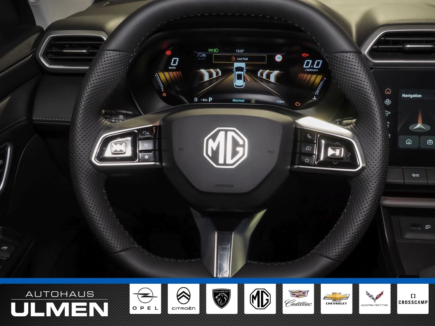 MG ZS Luxury Navi digitales Cockpit 360 Kamera LED