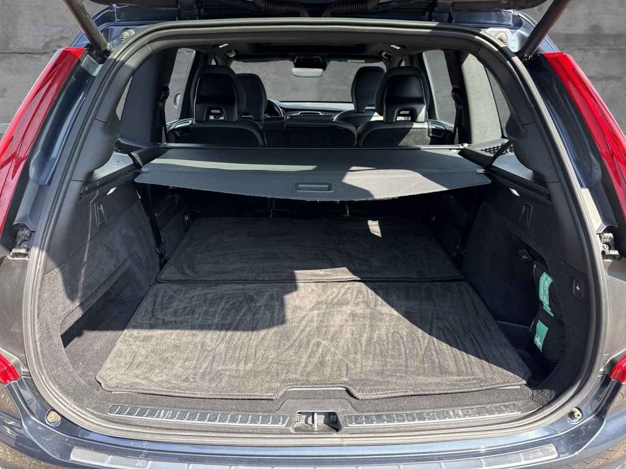 Volvo XC90 B6 AWD Inscription 7-Sitzer (EURO 6d)