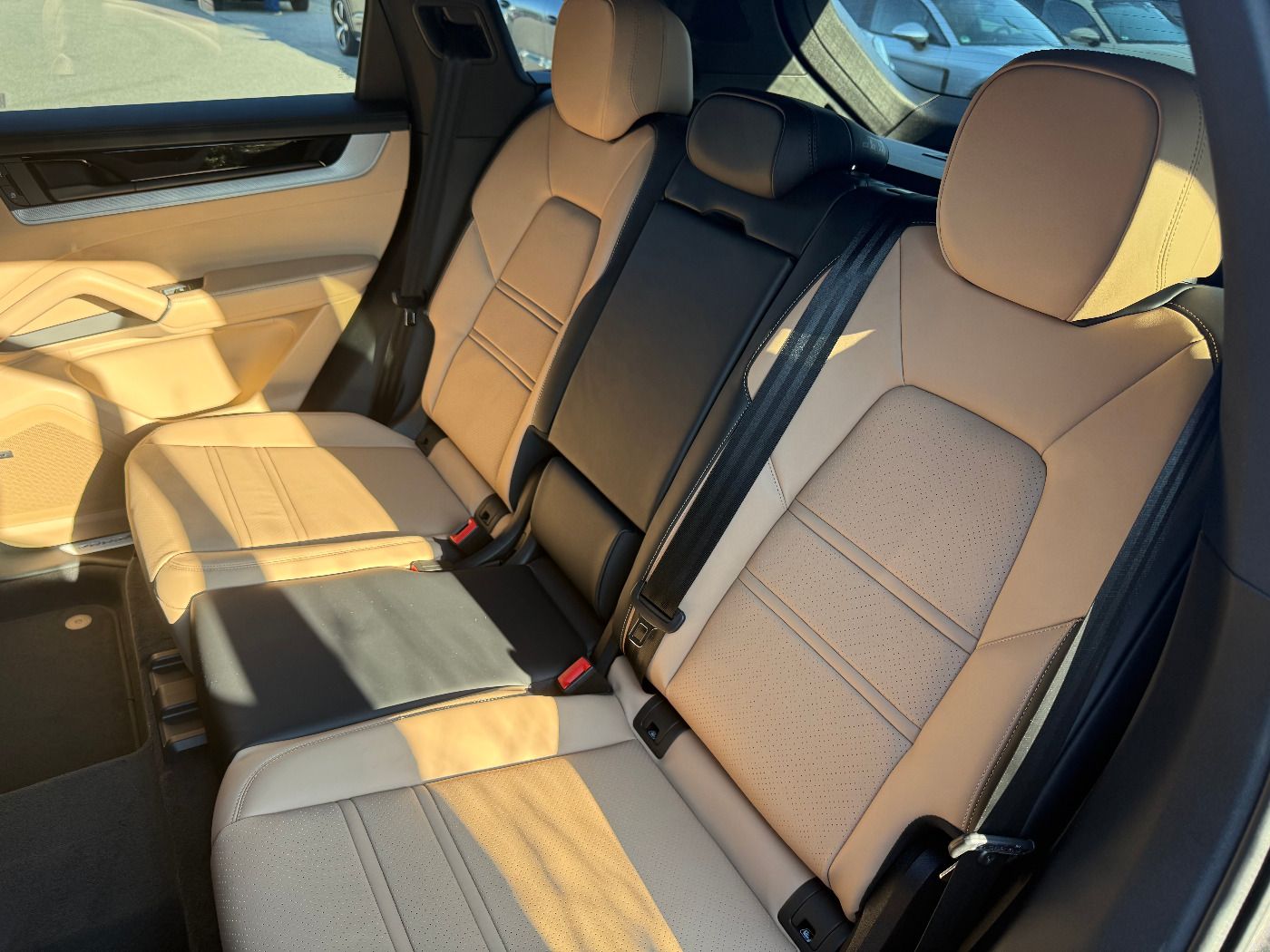 Porsche Cayenne E-Hybrid | Luftfederung | Panorama | AHK