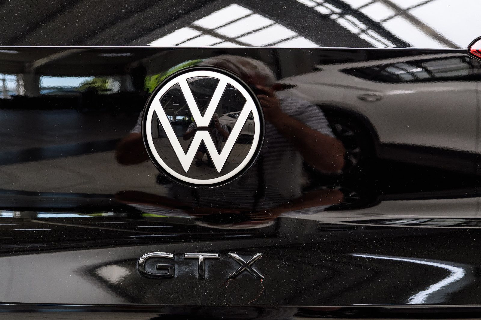 Volkswagen ID.3 GTX IQ-LIGHT+AHK+PANO+360°-KAM+NAV+WÄRMEP.