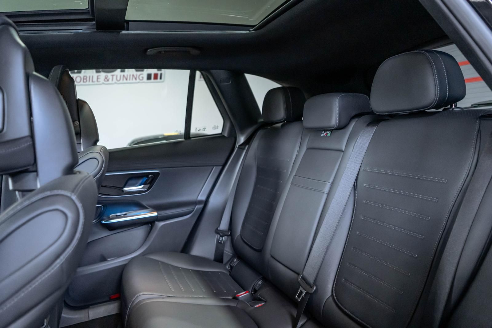 Mercedes-Benz GLC 300d 4M Edition AMG Line AHK HUD PANO SOUND