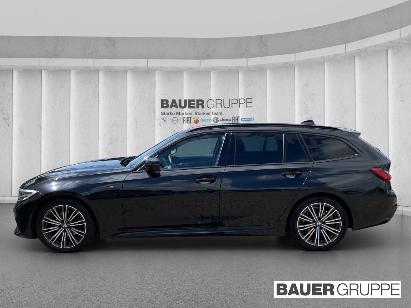 BMW 320 d xDrive M Sport Touring - Samsaru's Car Outlet