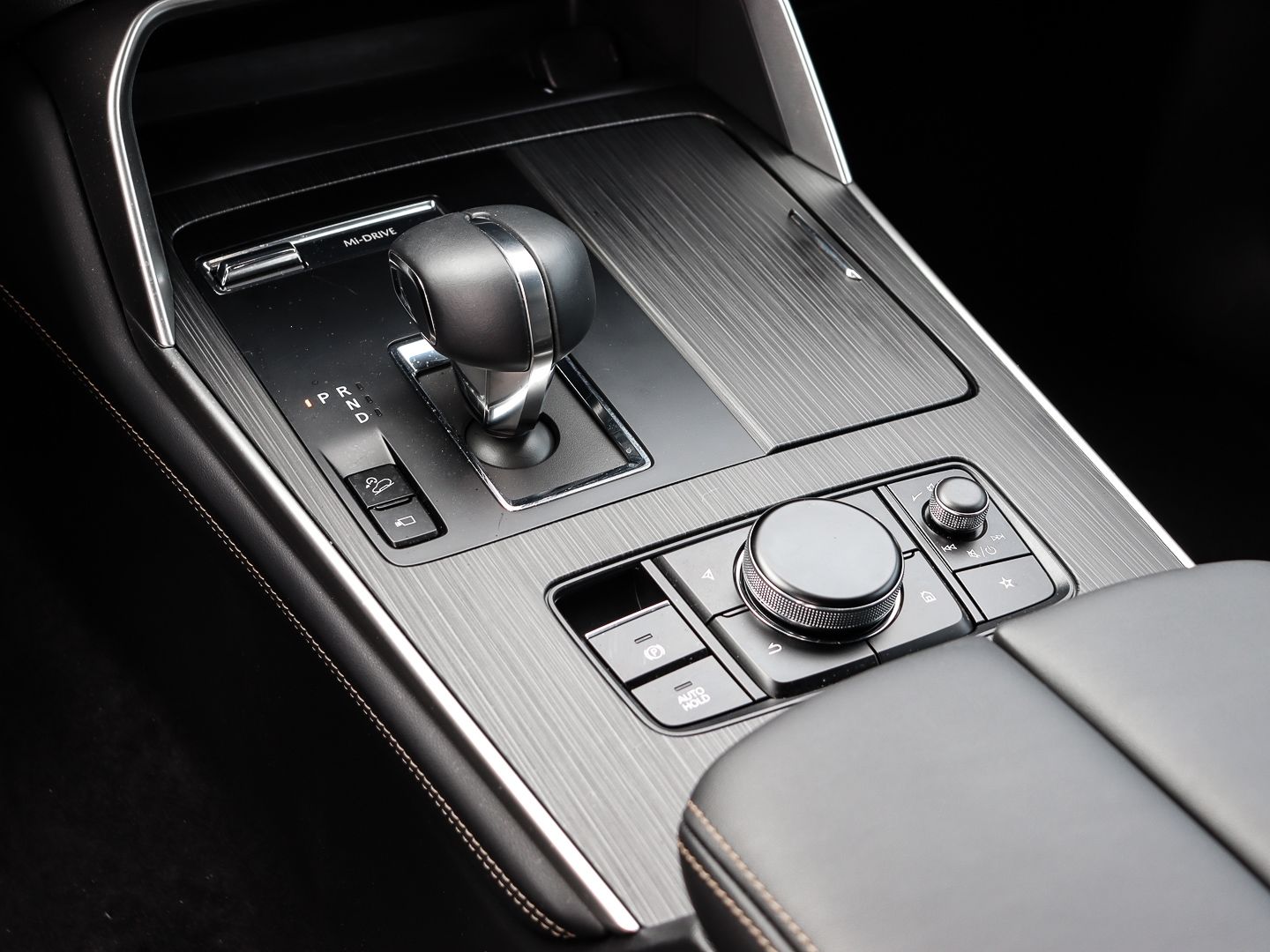 Mazda CX-60 HOMURA 2025 3.3L e-SKYACTIV-D 254PS AWD Co