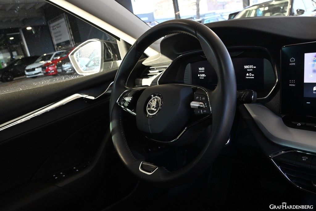 Skoda Octavia Combi 1.4 TSI iV Style iV - Samsaru's Car Outlet