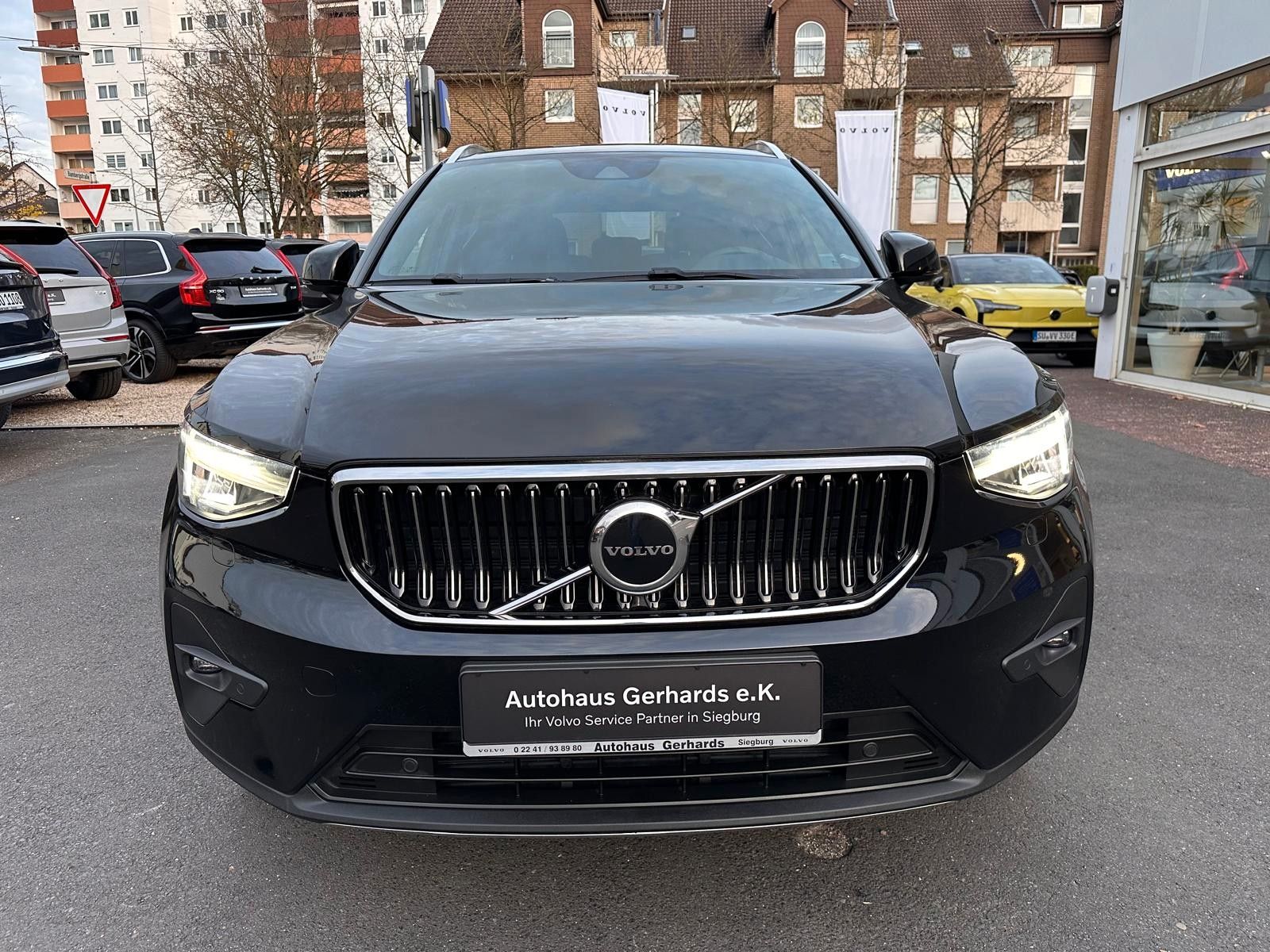 Volvo XC40 T4 Plug in MJ23, AHK,BLIS,ACC,Kamera,19''