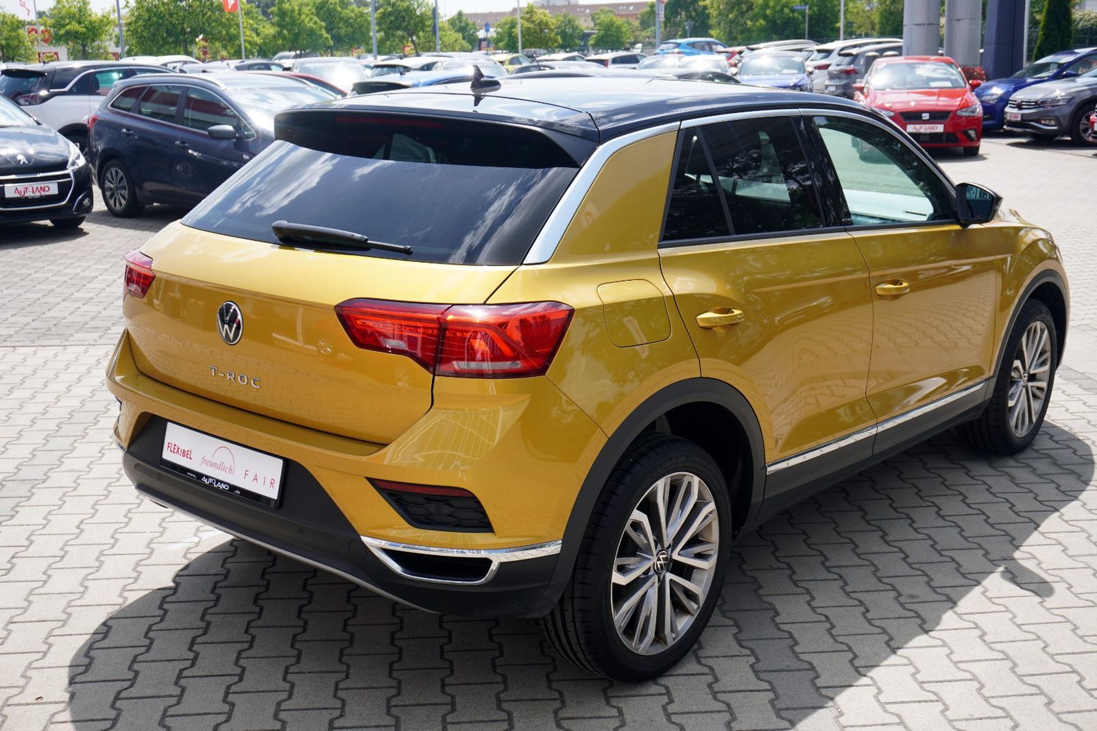 Volkswagen T-Roc 2.0 TDI Active - Samsaru's Car Outlet