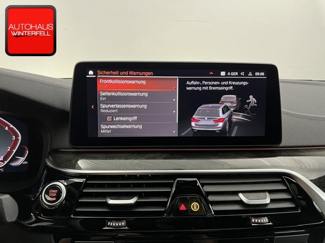 BMW 530 i xDrive Touring Luxury Line PANO+AHK+STANDH