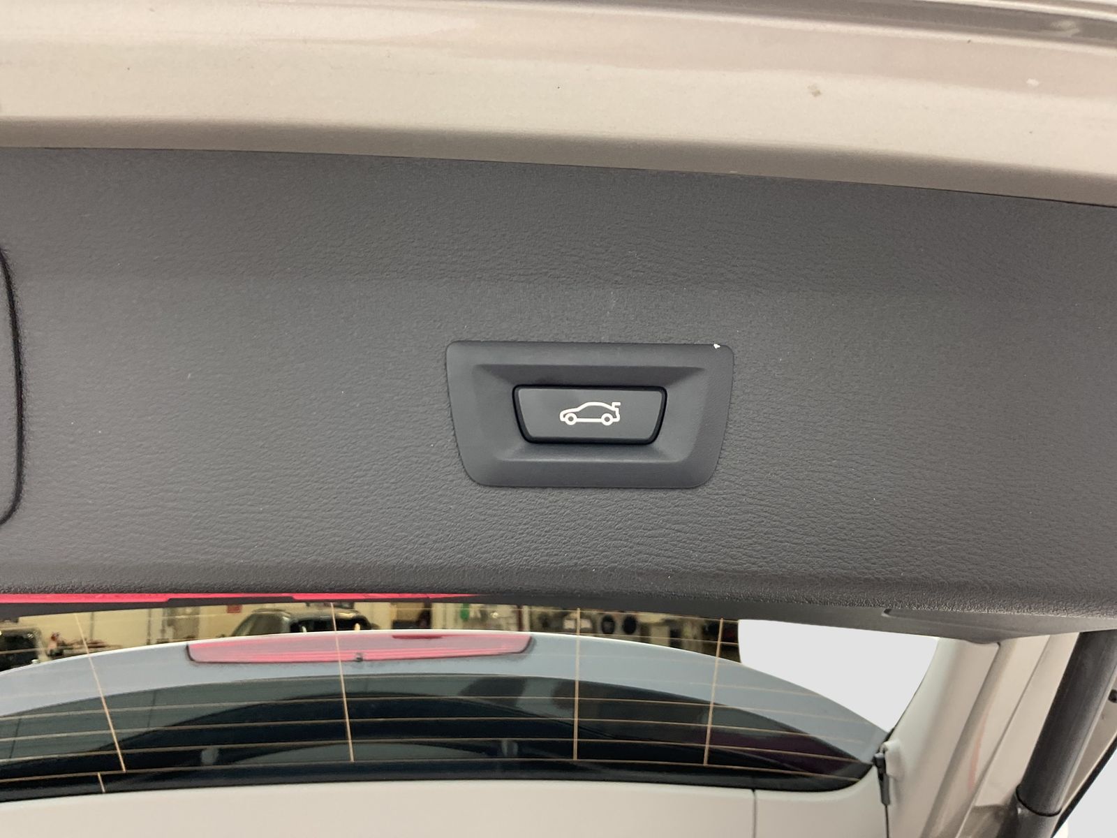 BMW X1 xDrive18d Sportsitze - Samsaru's Car Outlet