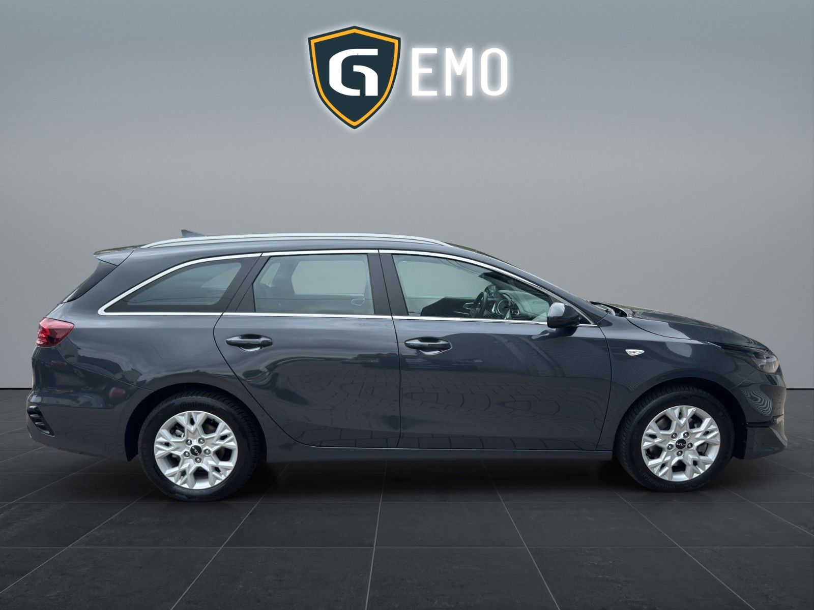 Kia cee'd / Ceed Vision - Samsaru's Car Outlet