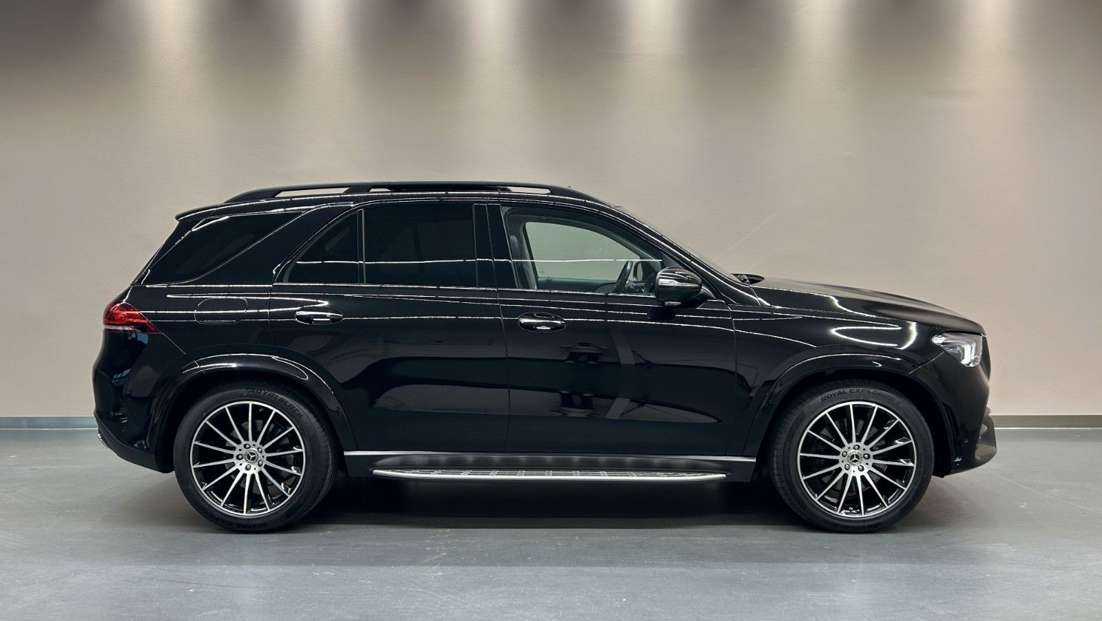 Mercedes-Benz GLE400 d 4M *AMG*NIGHT*PANO*STANDHZ*AHK*H-U*360*