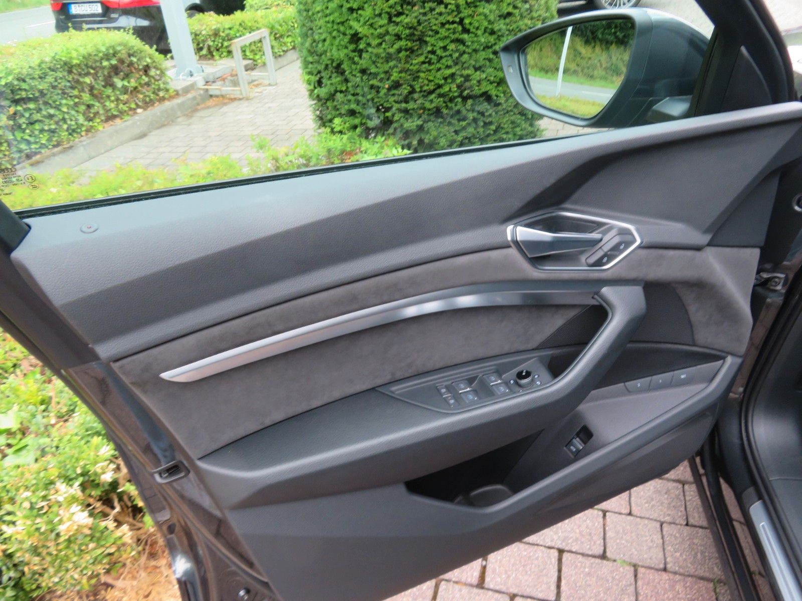 Audi e-tron 55 S-LINE AHK PANO ACC S-LINE UPE 103