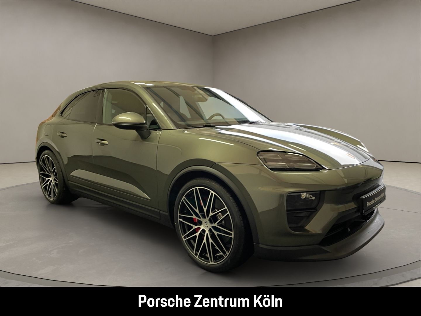 Porsche Macan 4S Electric - Samsaru's Car Outlet