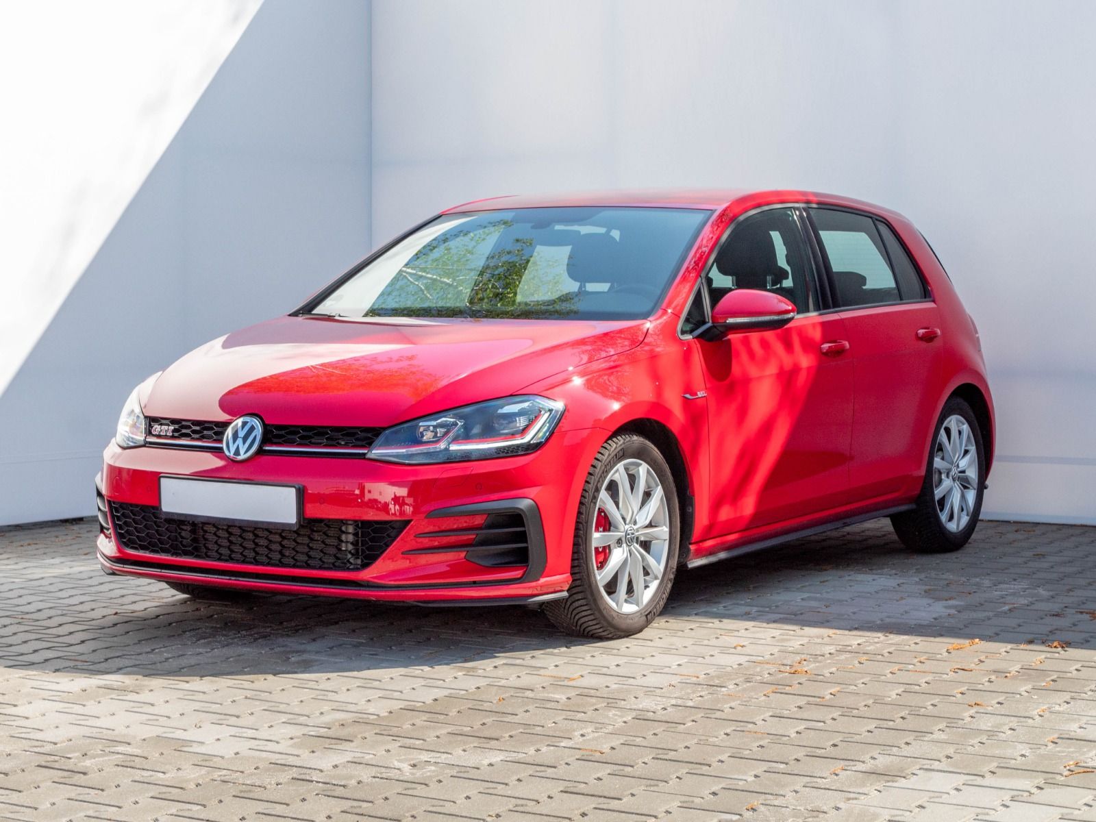 Golf GTI Performance 2.0 TSI DSG - Samsaru's Car Outlet