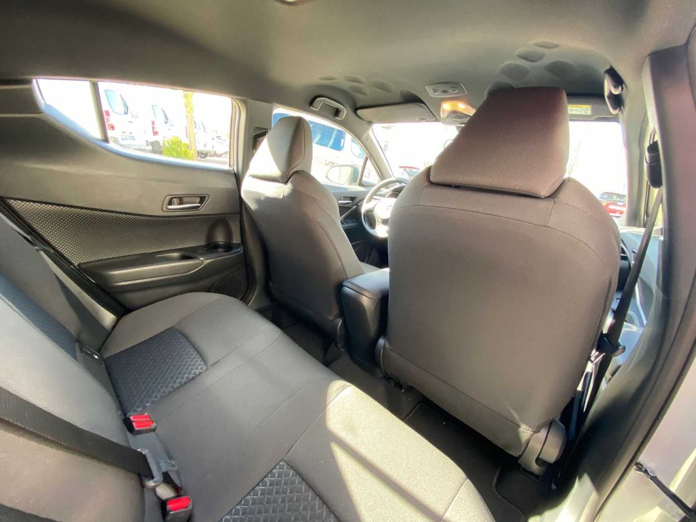 Toyota C-HR 1.8 Hybrid Flow - Samsaru's Car Outlet