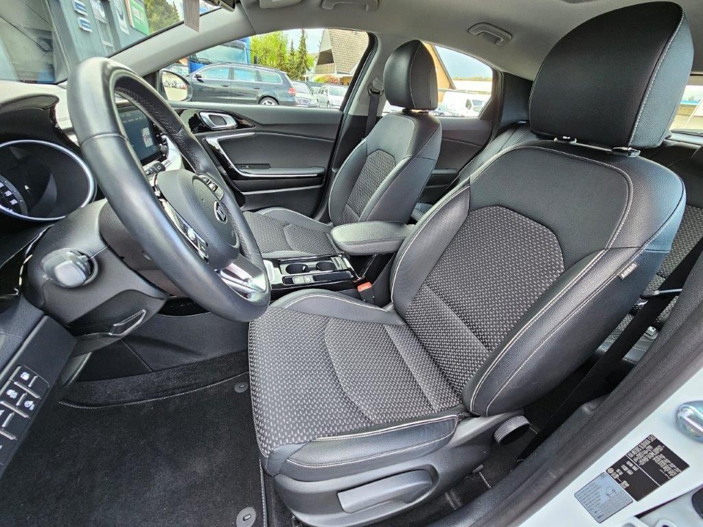 Kia XCeed 1.6 GDI DCT6 OPF Plug-in-Hybrid Vision - Samsaru's Car Outlet