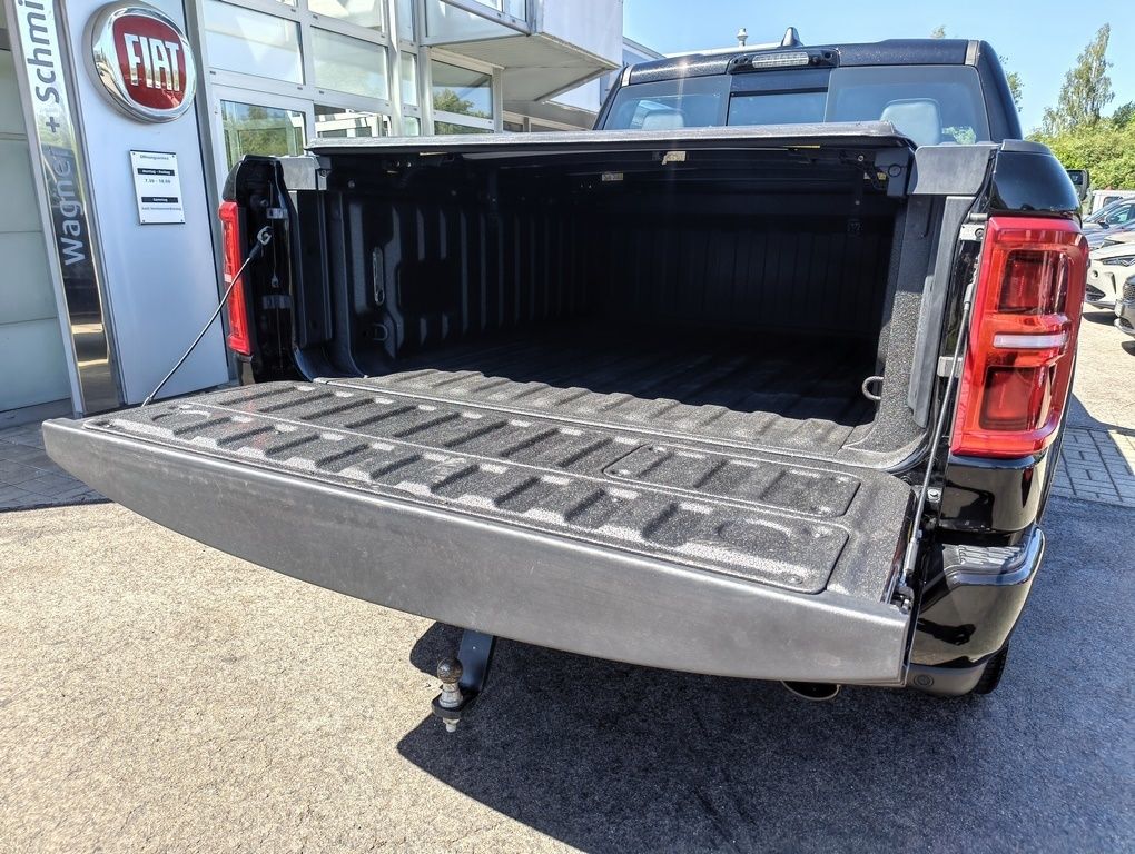 Dodge RAM 1500 Limited Night 3.0 l I6 HO 100