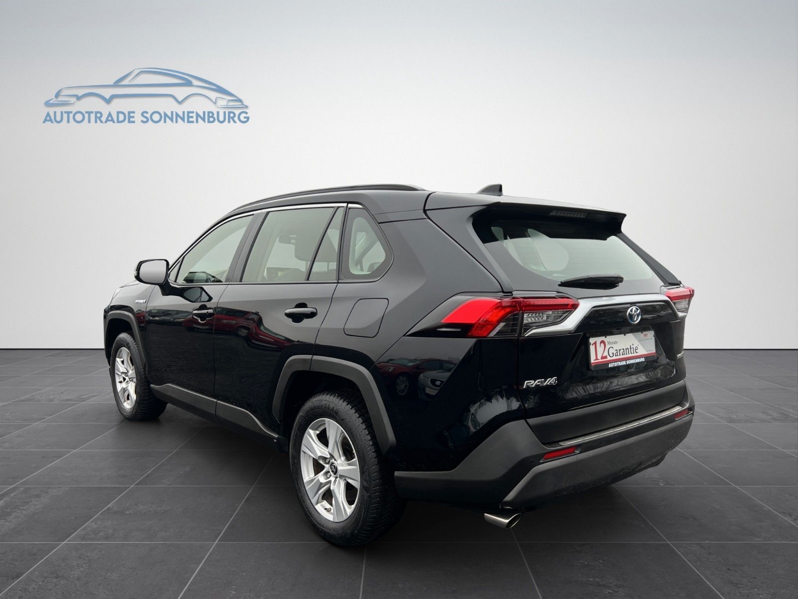 Toyota RAV 4 2.5 Hybrid 4x2 - Samsaru's Car Outlet