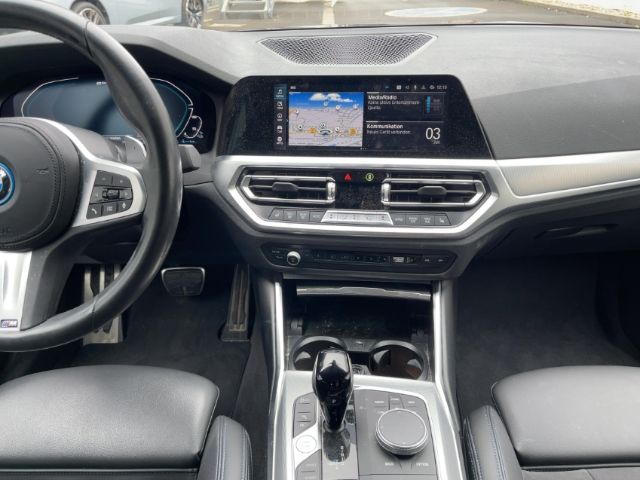 BMW 330 e Limousine - Samsaru's Car Outlet