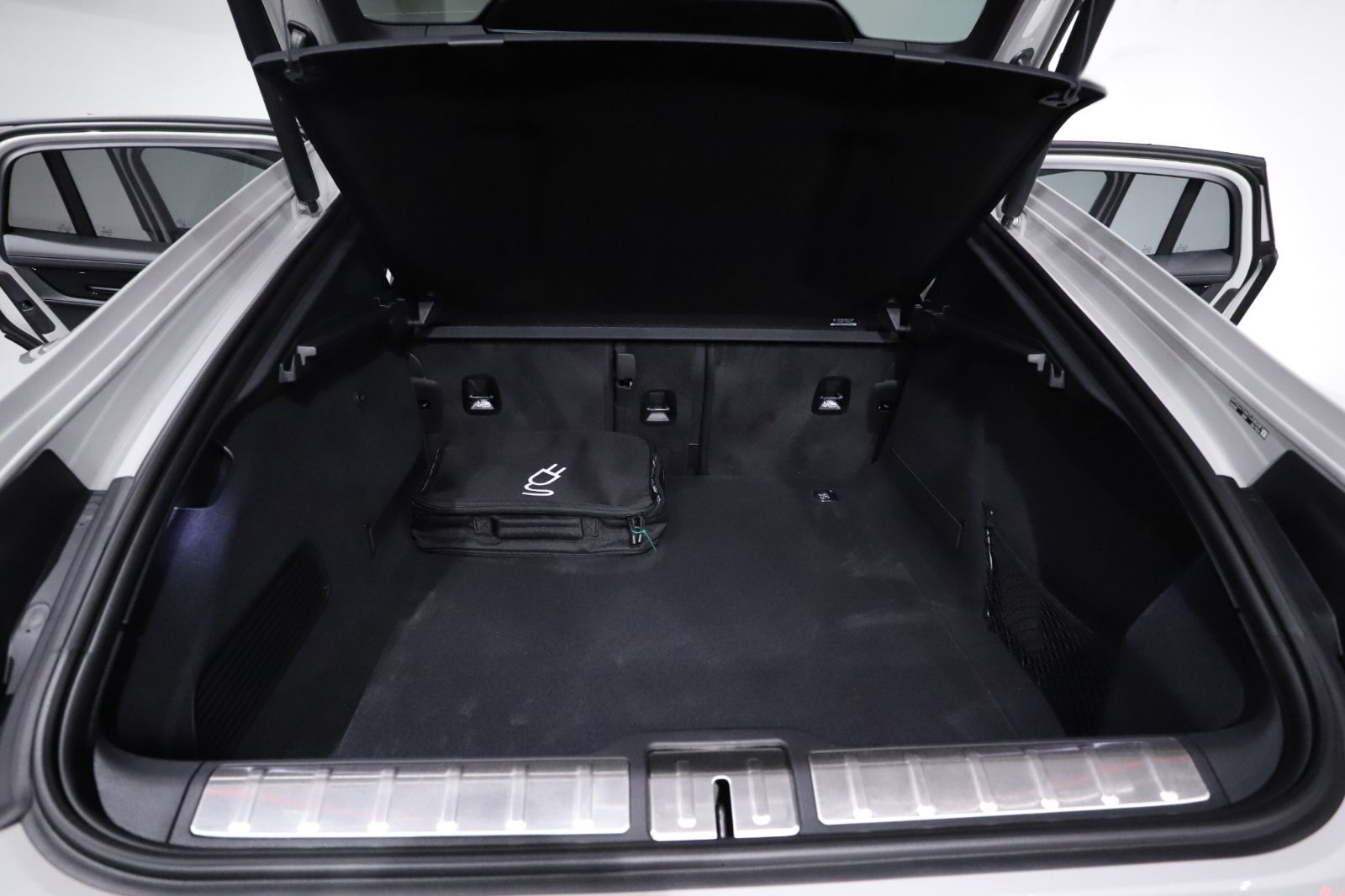 Porsche Panamera 4 E-Hybrid*Sp.Dsgn.*Sp.Abgs.*ACC*Pano*