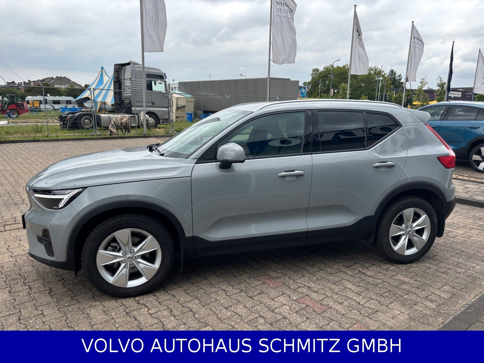 Volvo XC40 B4 Core AHK BLIS ACC Standheizung