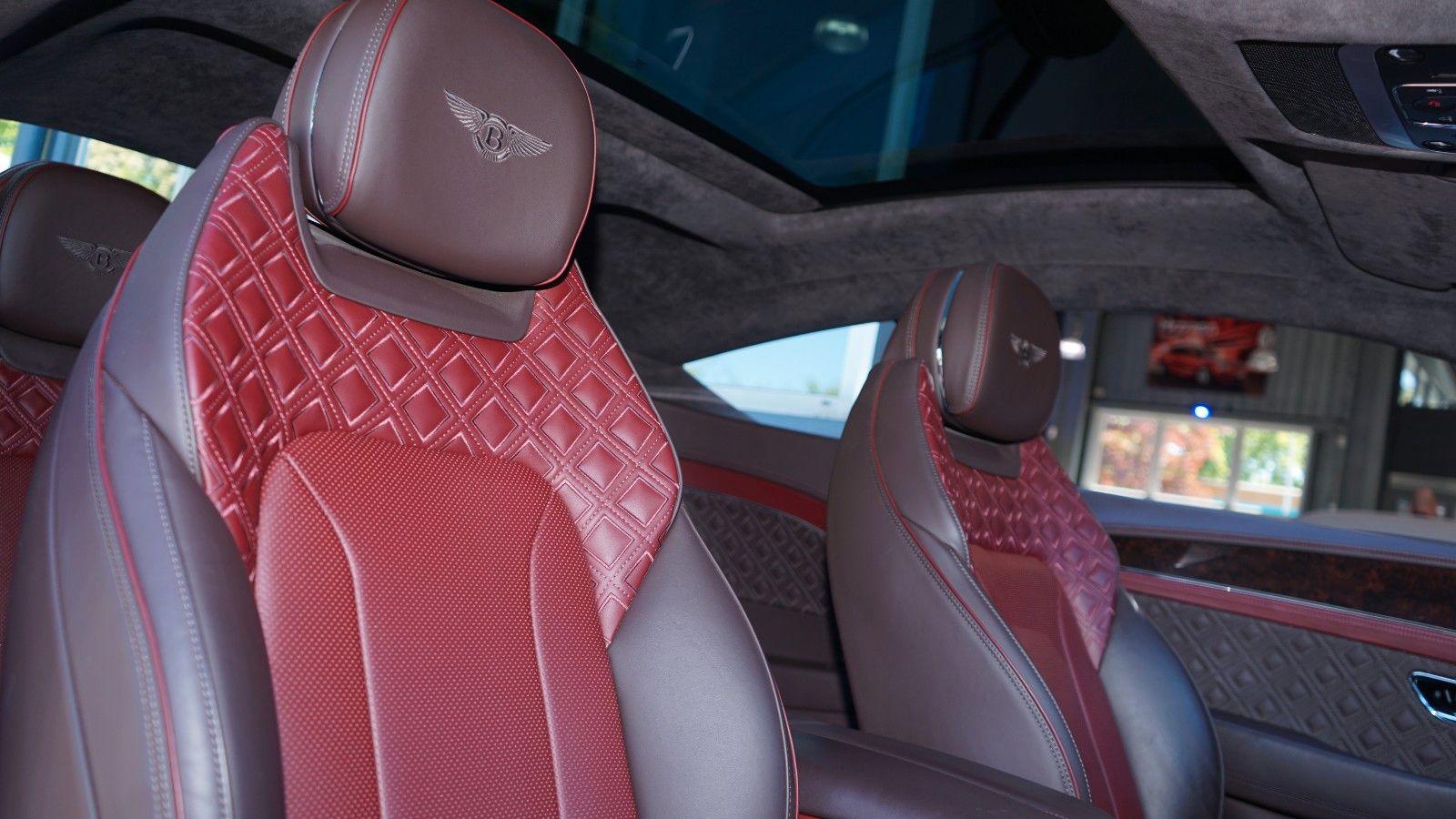 Bentley CONTINENTAL GT V8*PANO*STITCHING*MATRIX*