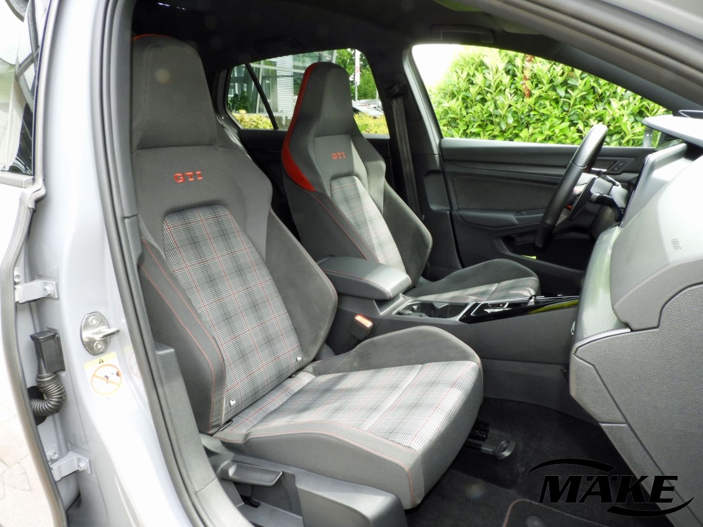 Volkswagen Golf GTI 2.0 TSI DSG BLACK - Samsaru's Car Outlet