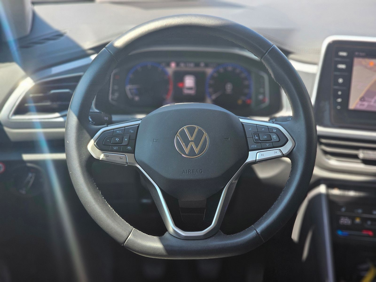 Volkswagen T-Roc 1.0 TSI Style - Samsaru's Car Outlet
