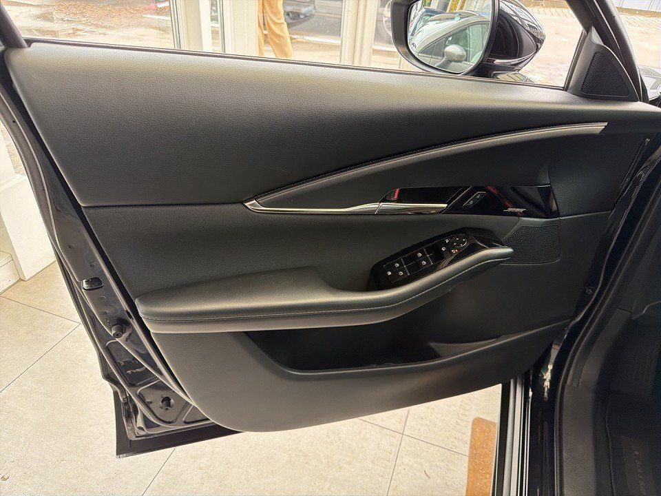 Mazda Cx-30 Selection 2.0i BOSE+360°KAMERA+VOLL LED+HE