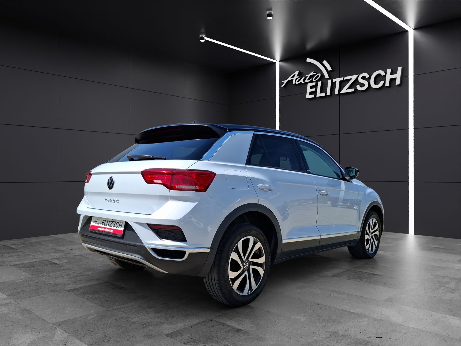 Volkswagen T-Roc TSI Active DSG - Samsaru's Car Outlet